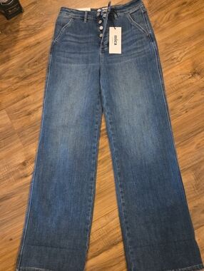 MICA  Los Angeles Button-Front Wide Leg Jeans in Denim Blue